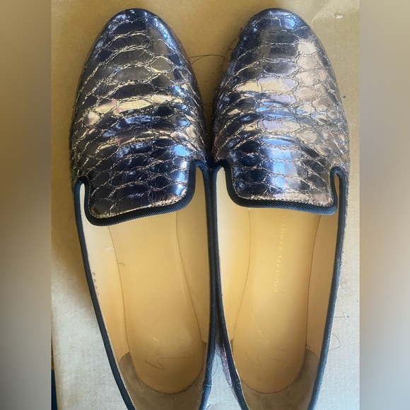 Giuseppe’s snakeskin flats - Picture 3 of 11